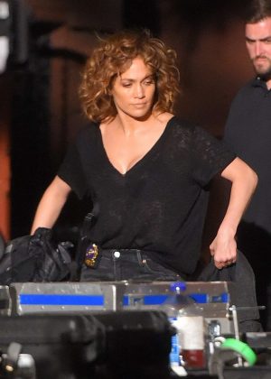 Jennifer Lopez - Filming 'Shades of Blue' in New York